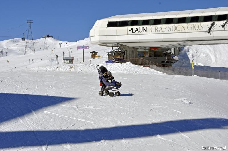 Gdzie na narty z dzieckiem? Przewodnik po idealnych miejscach w Polsce i za granicą na pierwsze kroki na stoku