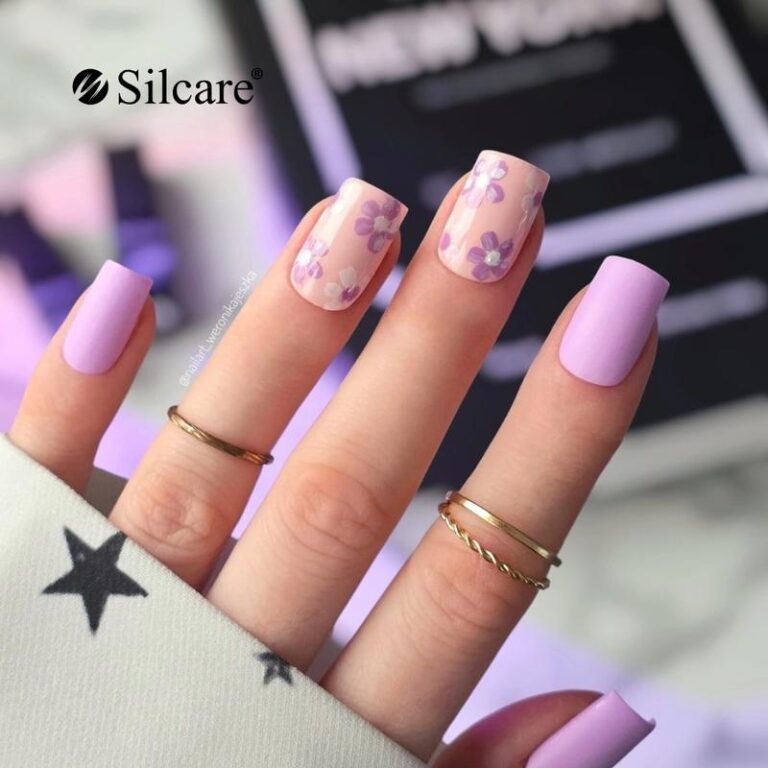 Fioletowe paznokcie – trwały hit modowy, który zachwyca każdego sezonu