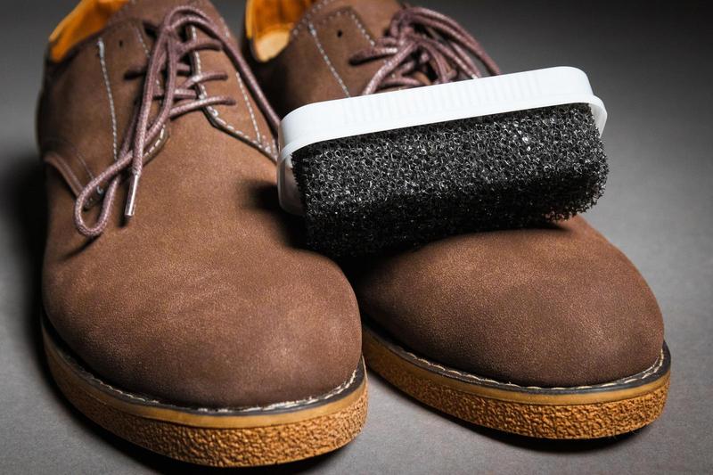 Skuteczne i bezpieczne metody czyszczenia zamszu w domowych warunkach