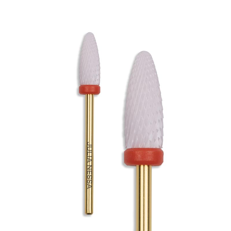 Porównanie hybryd i tradycyjnego manicure