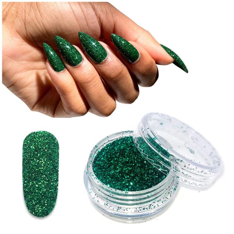 Jak efektownie nakładać pyłki i brokaty na paznokcie – poradnik dla pięknych dłoni