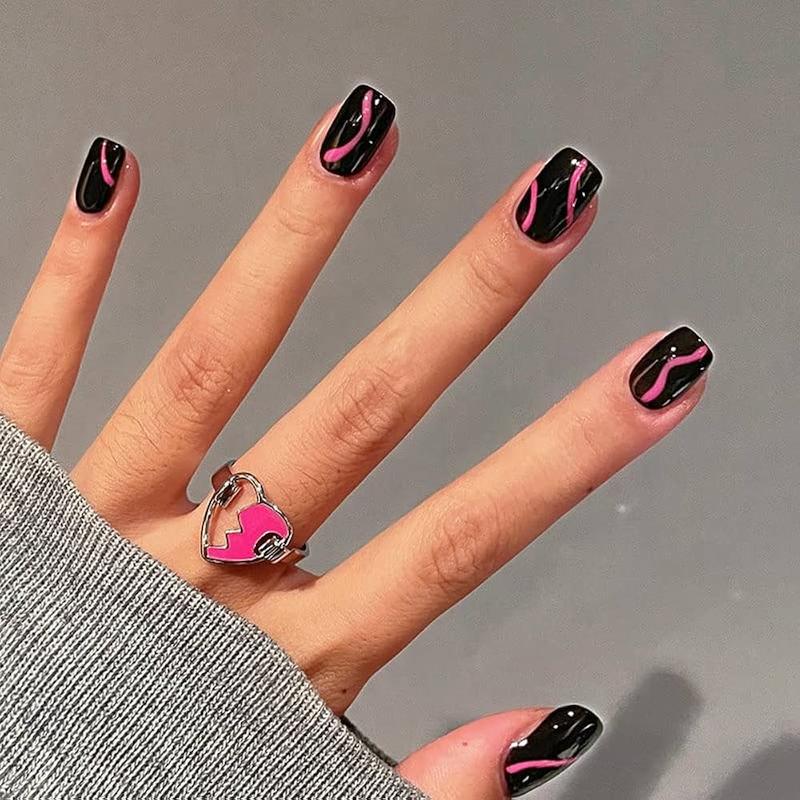 Stylowy trend manicure