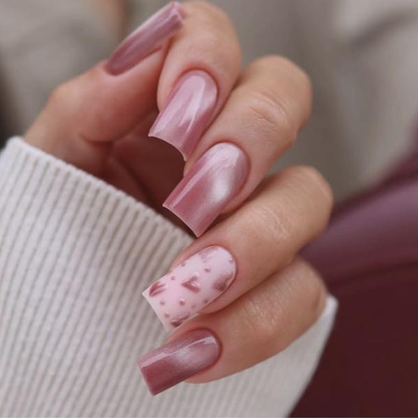 Trendy manicure 2026